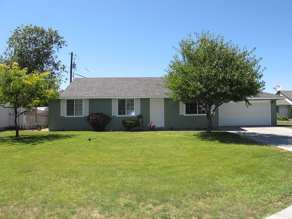 1st image of 812 E Hayden Dr