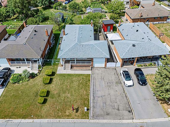 3rd image of 20 Linthurst Ave