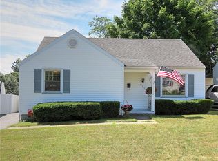 531 Spencer Rd, Rochester, NY 14609