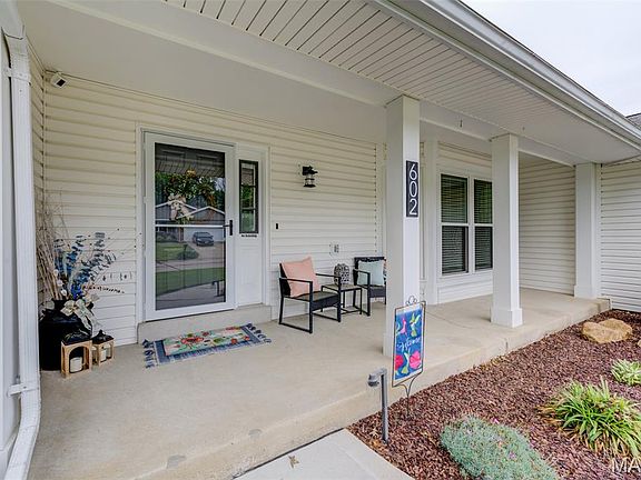 4th image of 602 Settlers Cir