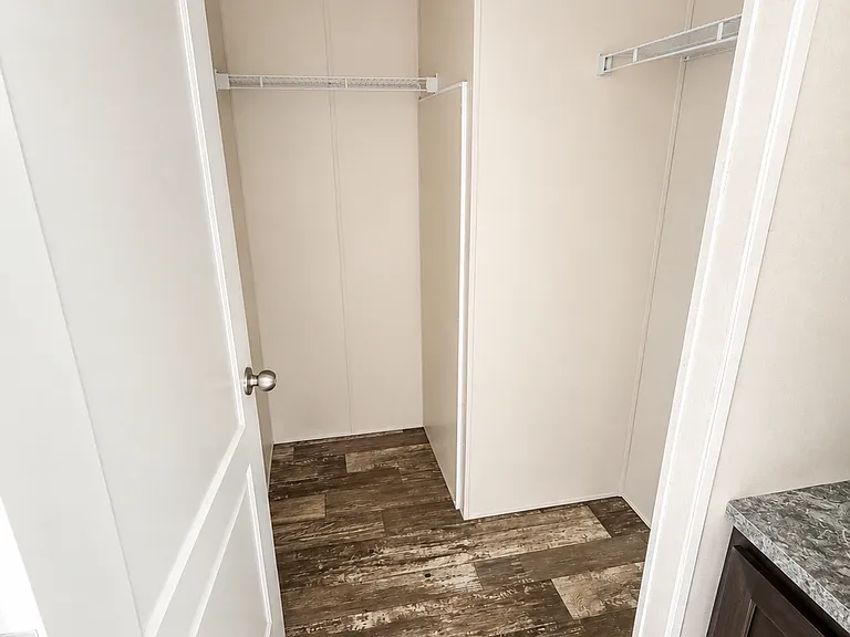 4900 S Valley View Rd #25 — Photo 10