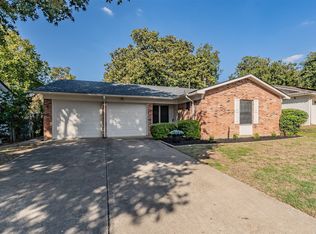 1905 Juanita Dr, Arlington, TX 76013