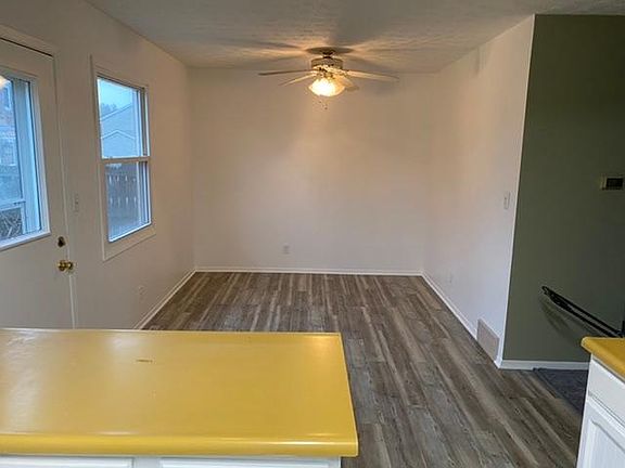 4th image of 384 Tradewind Ct