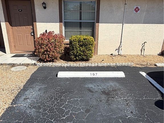 3rd image of 3417 SW Santa Barbara Pl APT 107