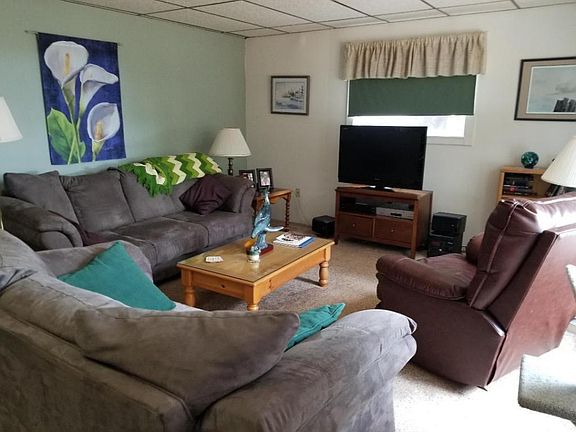 5th image of 2130 Bayview Ave W
