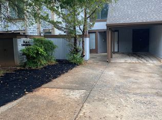 105 Willowick Dr, Lithonia, GA 30038