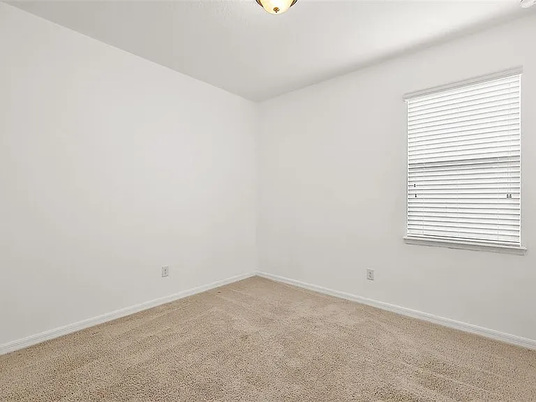 16459 Centipede St — Photo 29