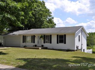 1117 N State Rd, Belding, MI 48809