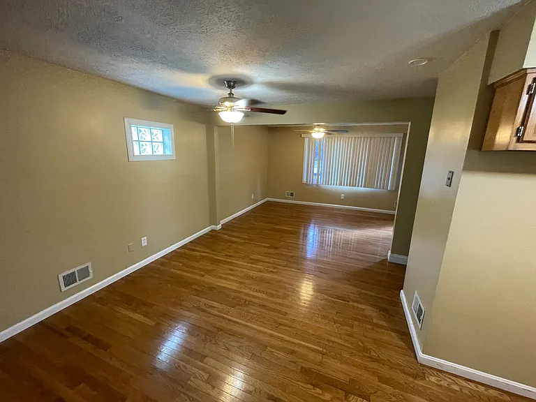 205 Federal Ct — Photo 3