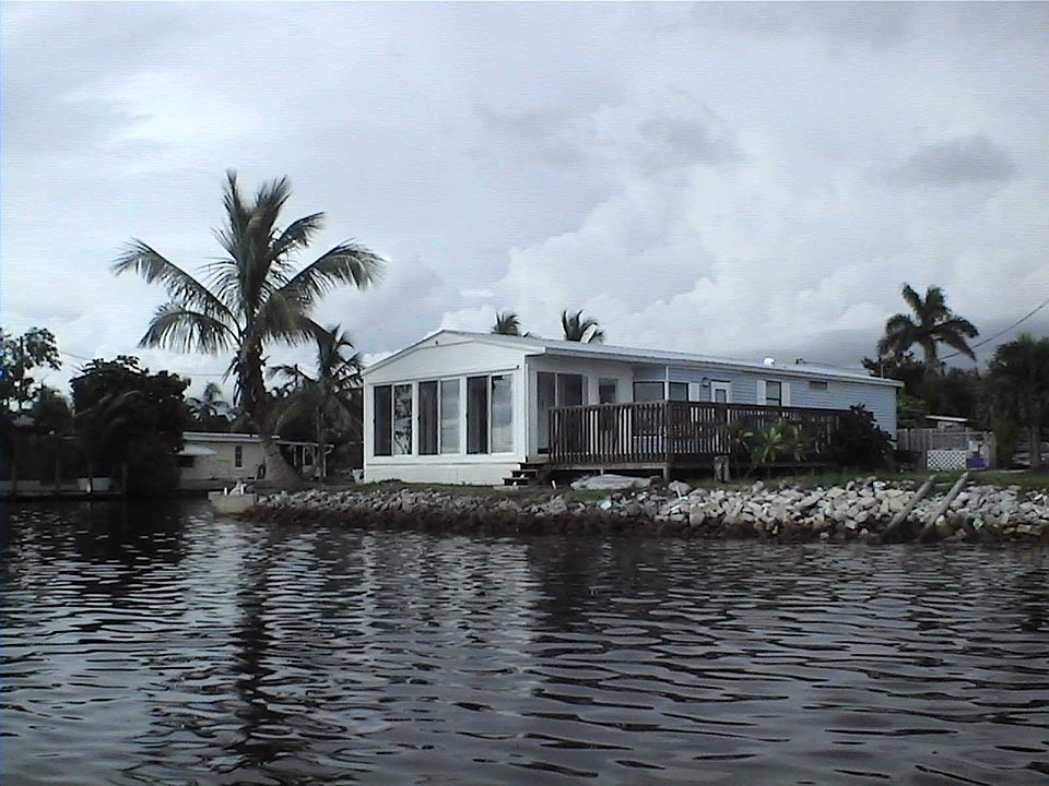 Bay Side