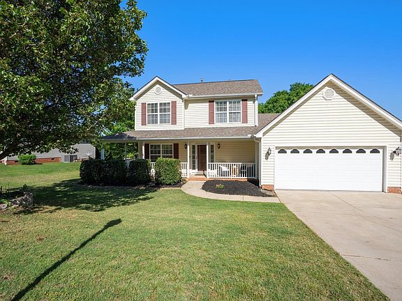 4th image of 112 Skilton Dr