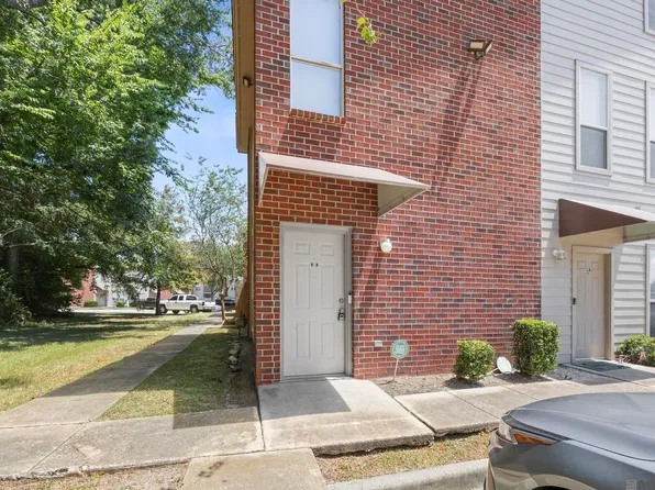 5151 Etta St #3-E, Baton Rouge, LA 70820