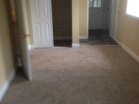 4th image of 833 Vance Dr