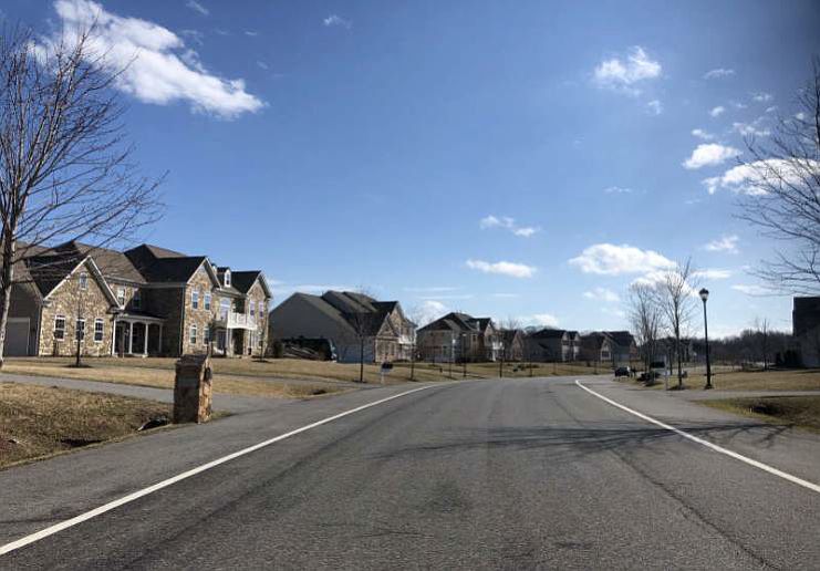 2nd image of 917 Jennings Mill Dr