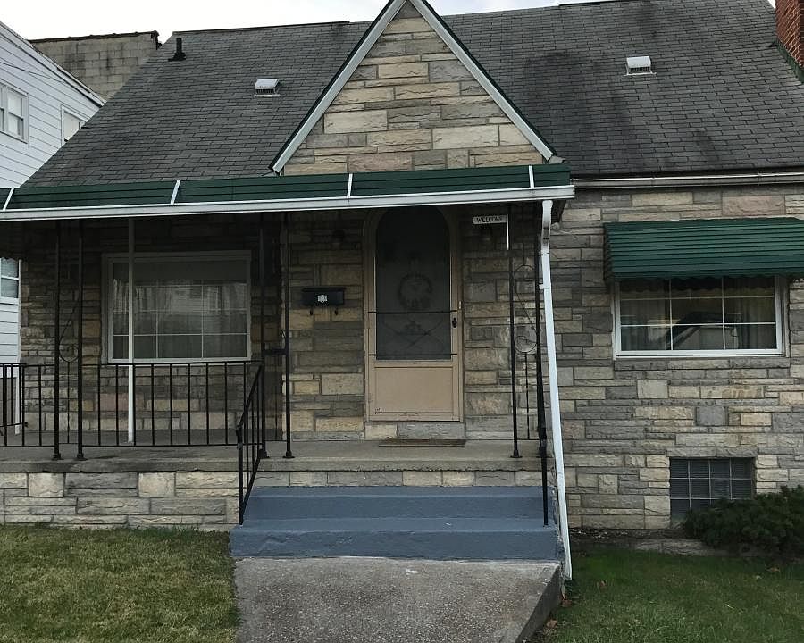 1st image of 923 Virginia Ave