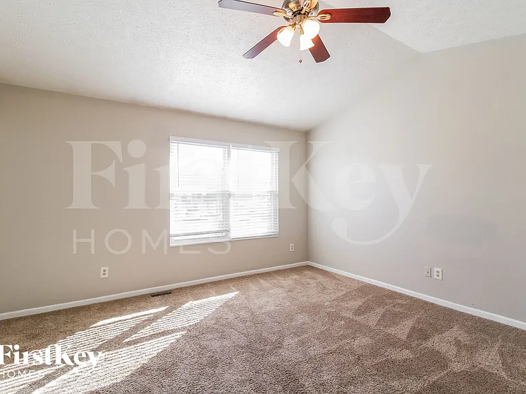 2214 Harmony Ct — Photo 9