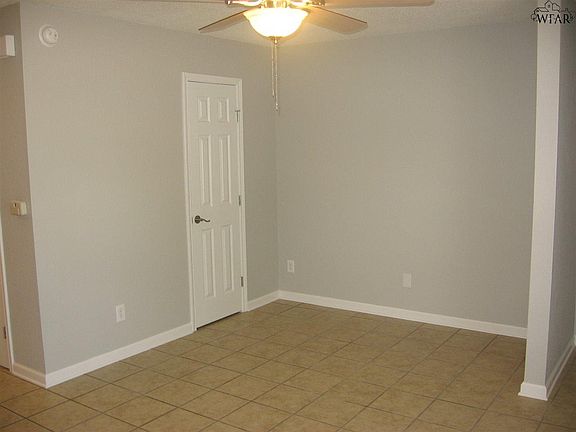 4th image of 1519 Trigg Ln APT 303