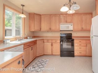 845 SW 312th St, Federal Way, WA 98023