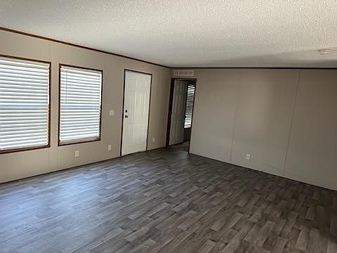 1st image of 7085 Bloomfield Rd #1a1