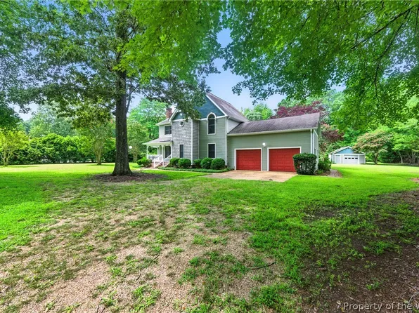 1496 Victory Hill Rd, Hayes, VA 23072