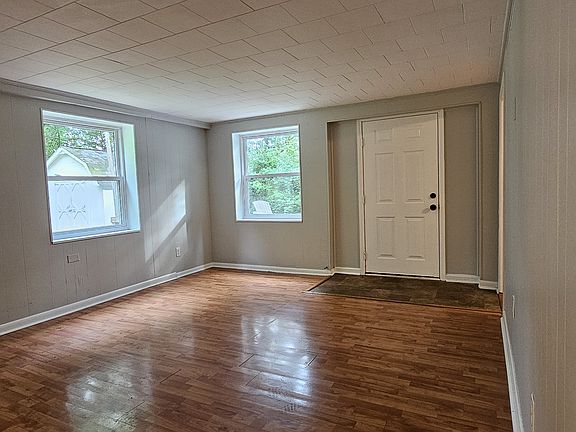 2nd image of 1353 Lodwick Dr #D