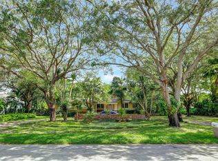 6255 SW 92nd St, Pinecrest, FL 33156