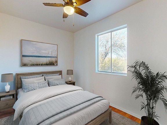 3rd image of 1529 E Cloud Road