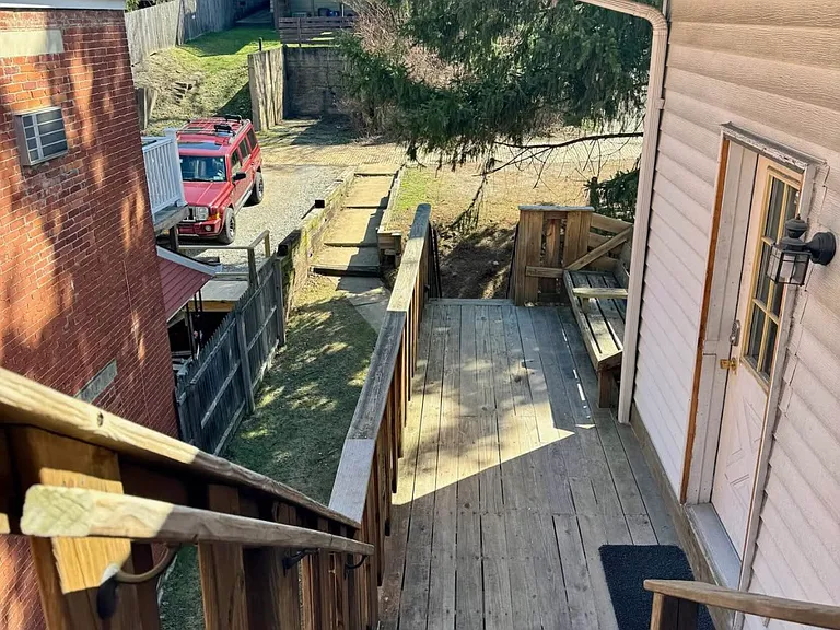 147 Oneida St #3 — Photo 7