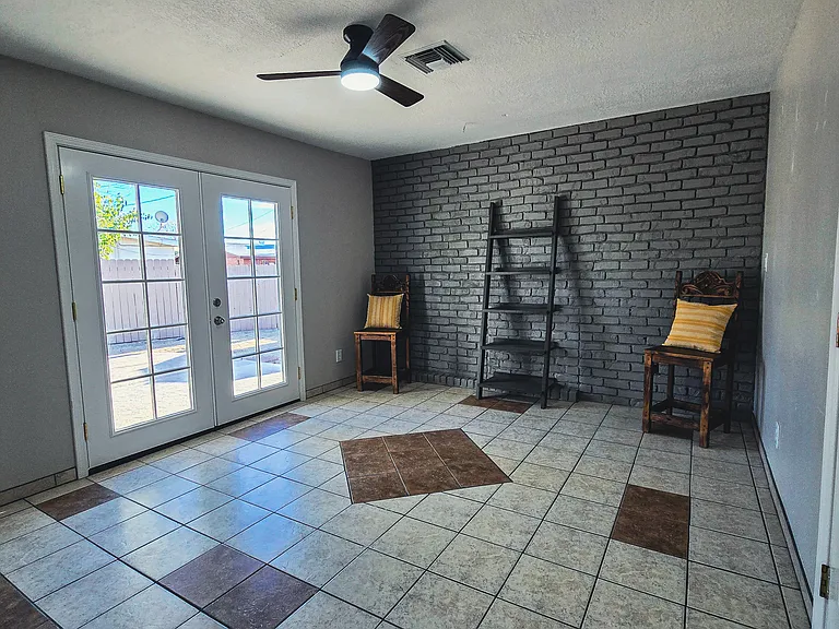 1320 Wofford Dr — Photo 6