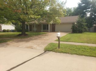 222 Aspen Village Dr, Ballwin, MO