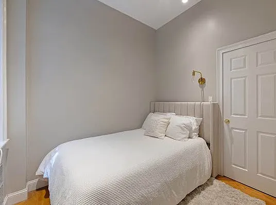 Rented by REAL New York | media 12