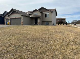 1729 Prairie View Ln NE, Sauk Rapids, MN 56379