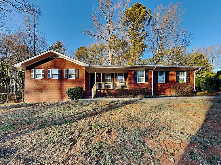 217 Glenloch Ct — Photo 1