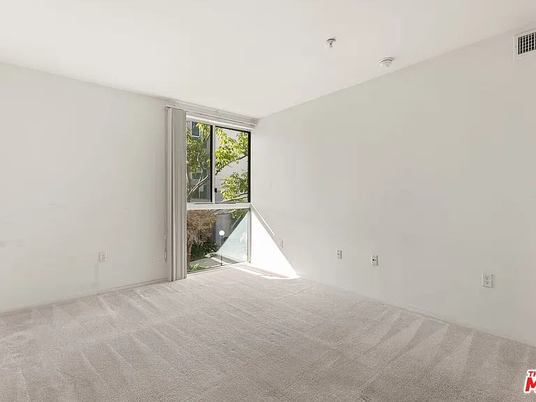 267 S San Pedro St #213 — Photo 19
