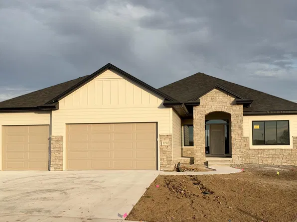 2212 Battle Creek Rd, Lincoln, NE 68520