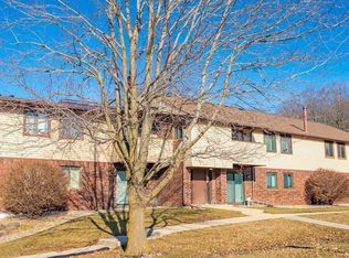 841 N Gammon Rd APT G, Madison, WI 53717
