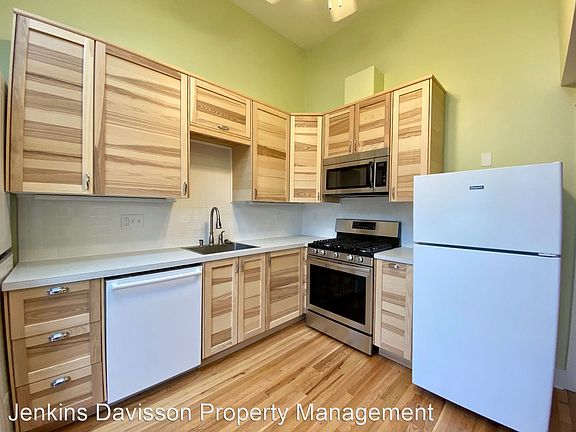 5th image of 3001 SE Belmont St #3003