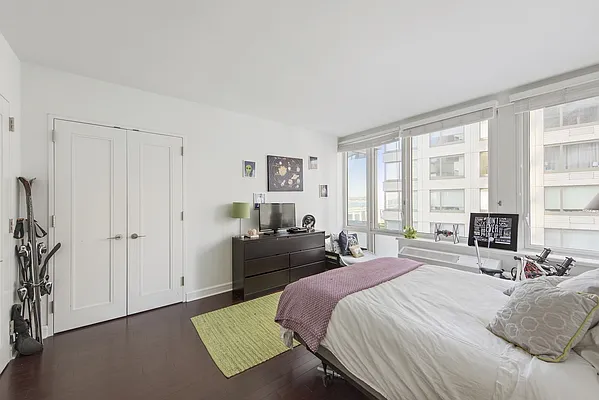 Sold by Nest Seekers International | media 3