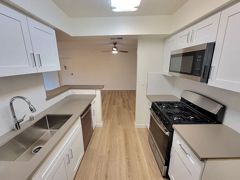Verdugo Vista — Photo 15