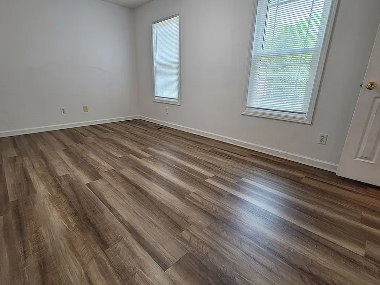 160 2nd St #110 — Photo 25