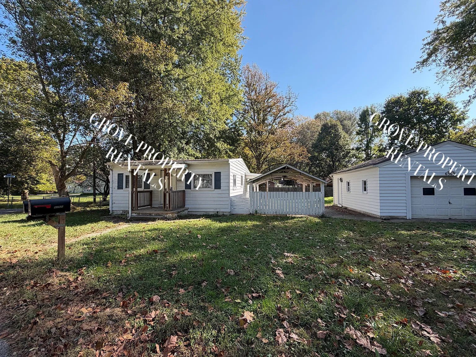 2 bed, 840 sqft, $1,400 — Photo 1
