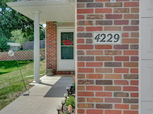 4229 N 18th St, Lincoln, NE 68521