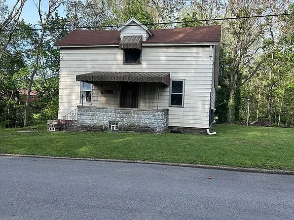 635 Highland Ave, Connellsville, PA 15425