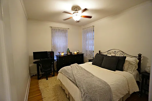 Sold by Anna Pinto Realty | media 9