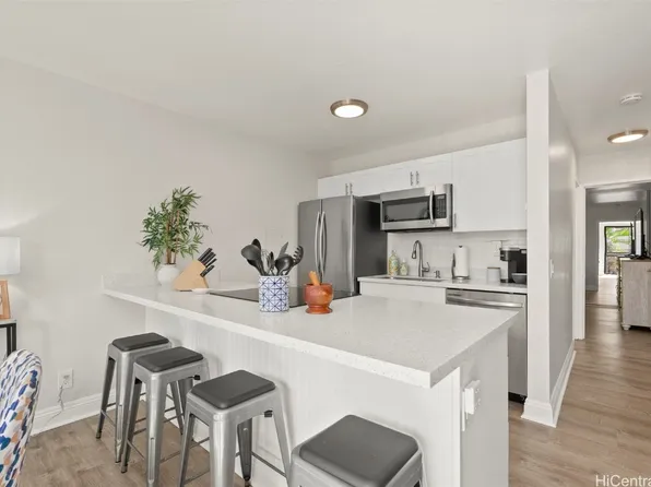 84-687 Ala Mahiku St APT 120B, Waianae, HI 96792