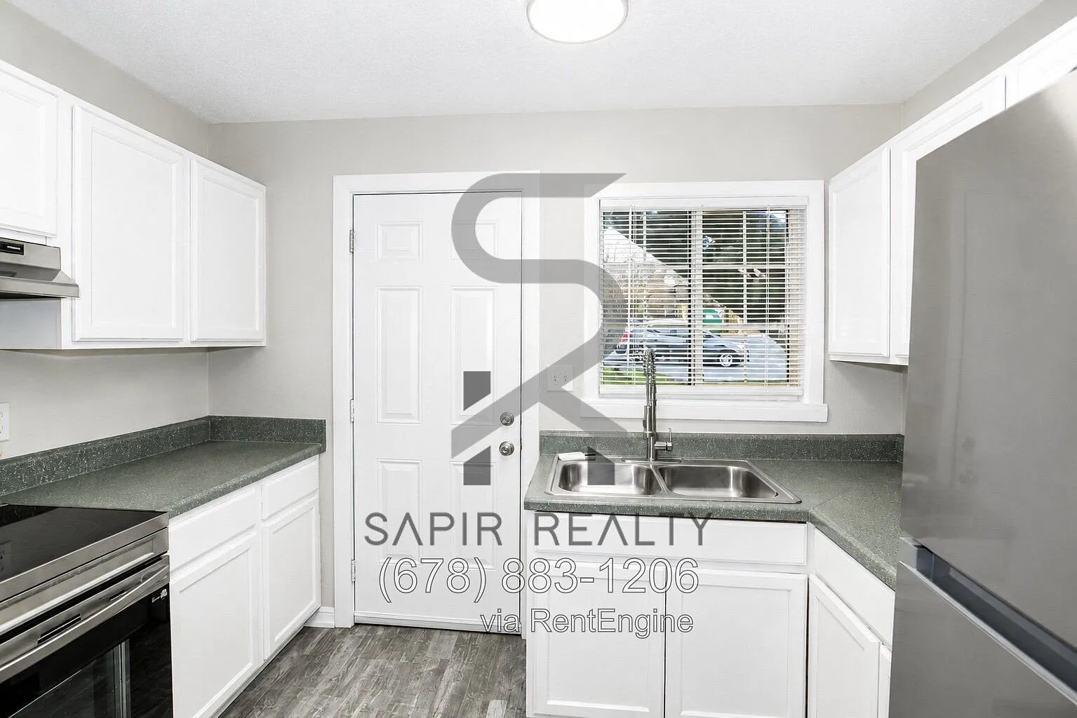 2 bed, 1.5 bath, 760 sqft, $950 — Photo 4