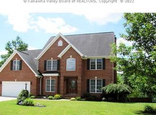 155 Leslie Pl, Scott Depot, WV 25560