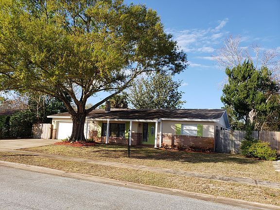 2nd image of 2556 Chesterfield Ct