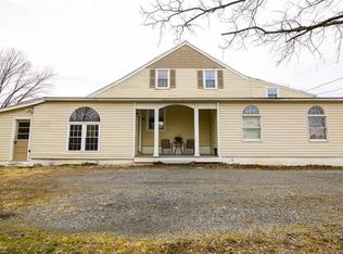 5844 Pine Top Rd, Schnecksville, PA 18078