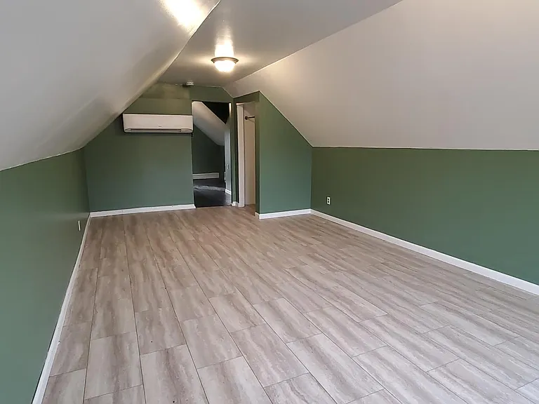351 Edgewood Pl #2 — Photo 15